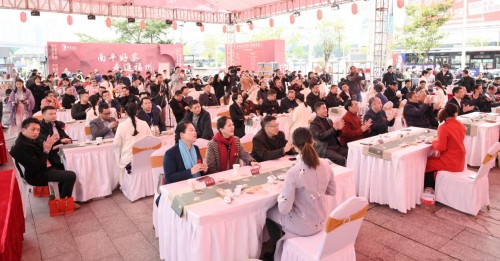 千年茶乡自成一派 建阳白茶走进福州